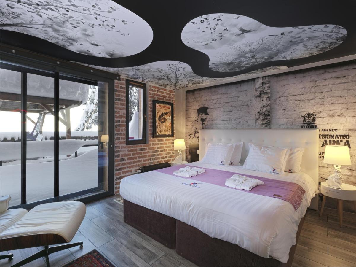 Snow Lodge Hotel Courchevel 1850 Exterior photo